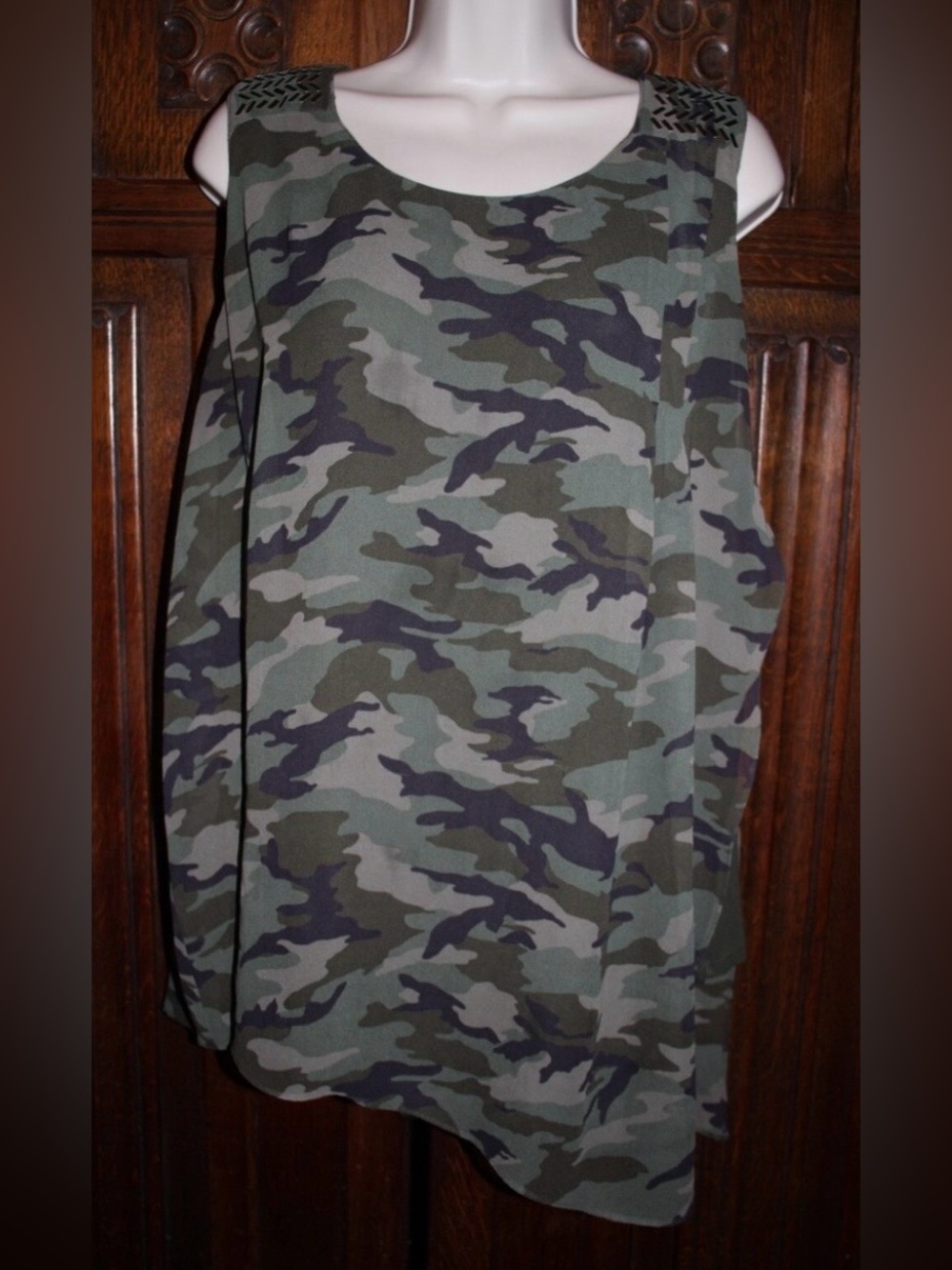 Lane Bryant camo tank top 16/XL assymetrical hem layered beaded army green